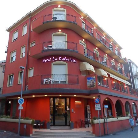 Hotel La Dolce Vita Rimini Exteriér fotografie