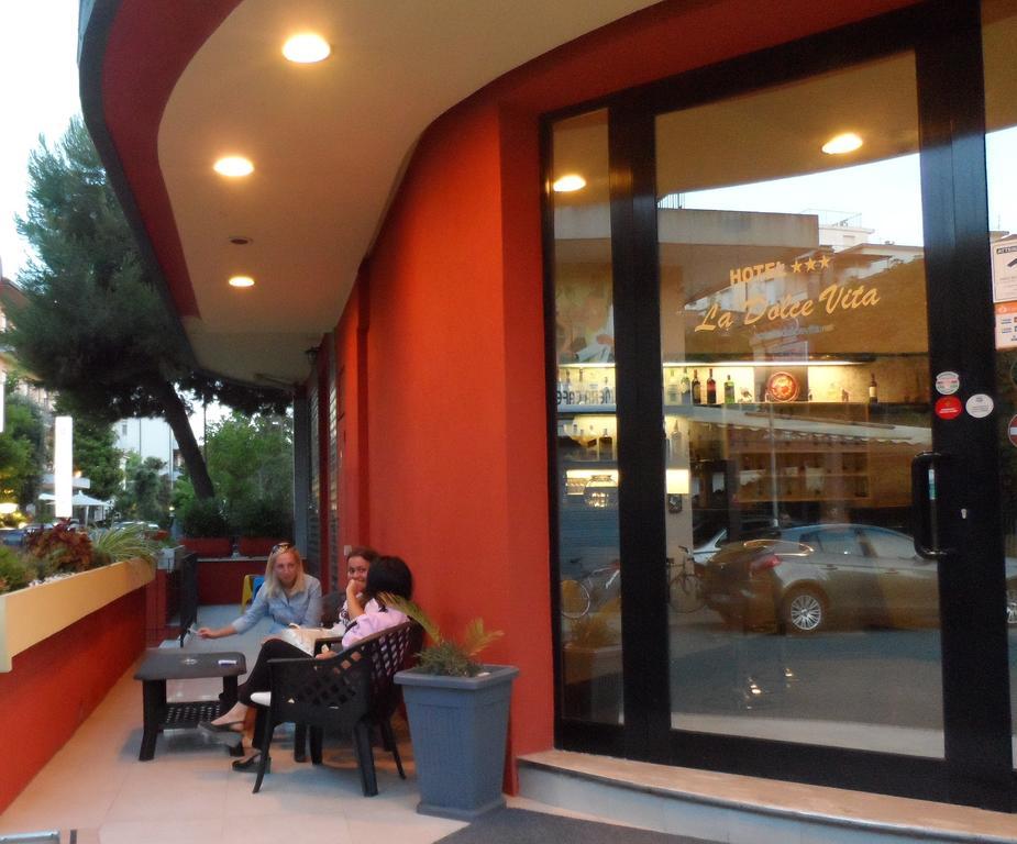 Hotel La Dolce Vita Rimini Exteriér fotografie